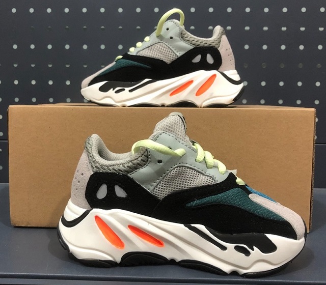 Adidas Yeezy 700 Boost Kids 03